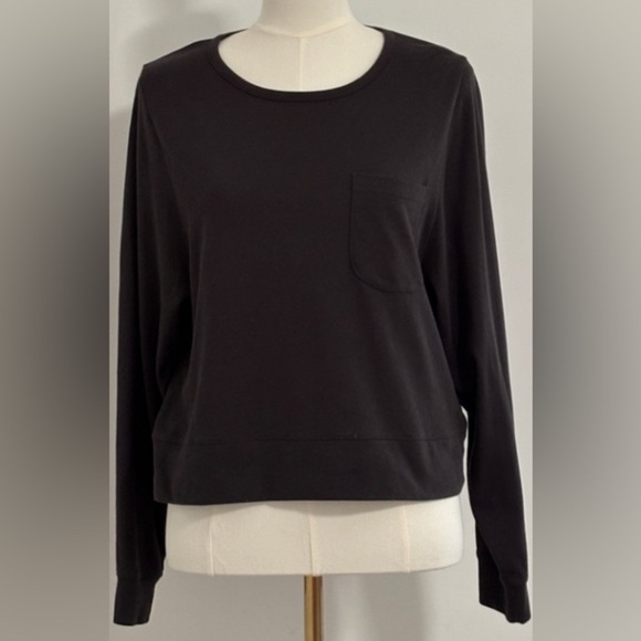 Madewell Black Crewneck Sweatshirt with Front Pocket – Size M    SKU11 - Picture 1 of 13
